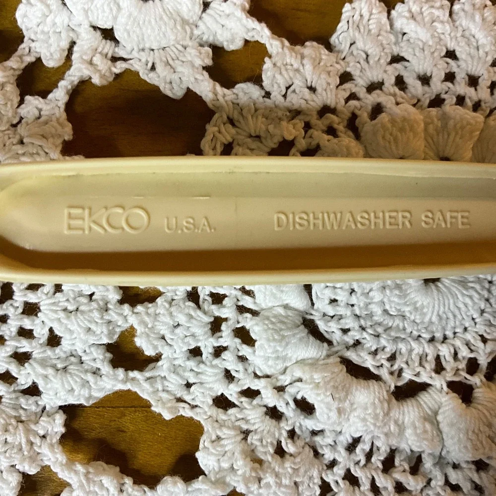 Ekco USA Vintage Beige Plastic Spaghetti Server Utensil Dishwasher Safe‎